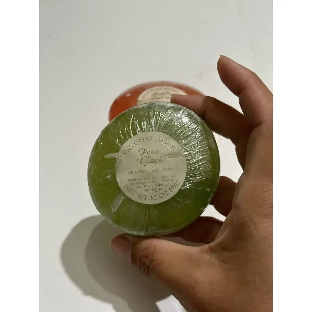2 Victoria’s Secret Soap Bar pear Glacé Translucent & Peach Hyacinth Crystalline